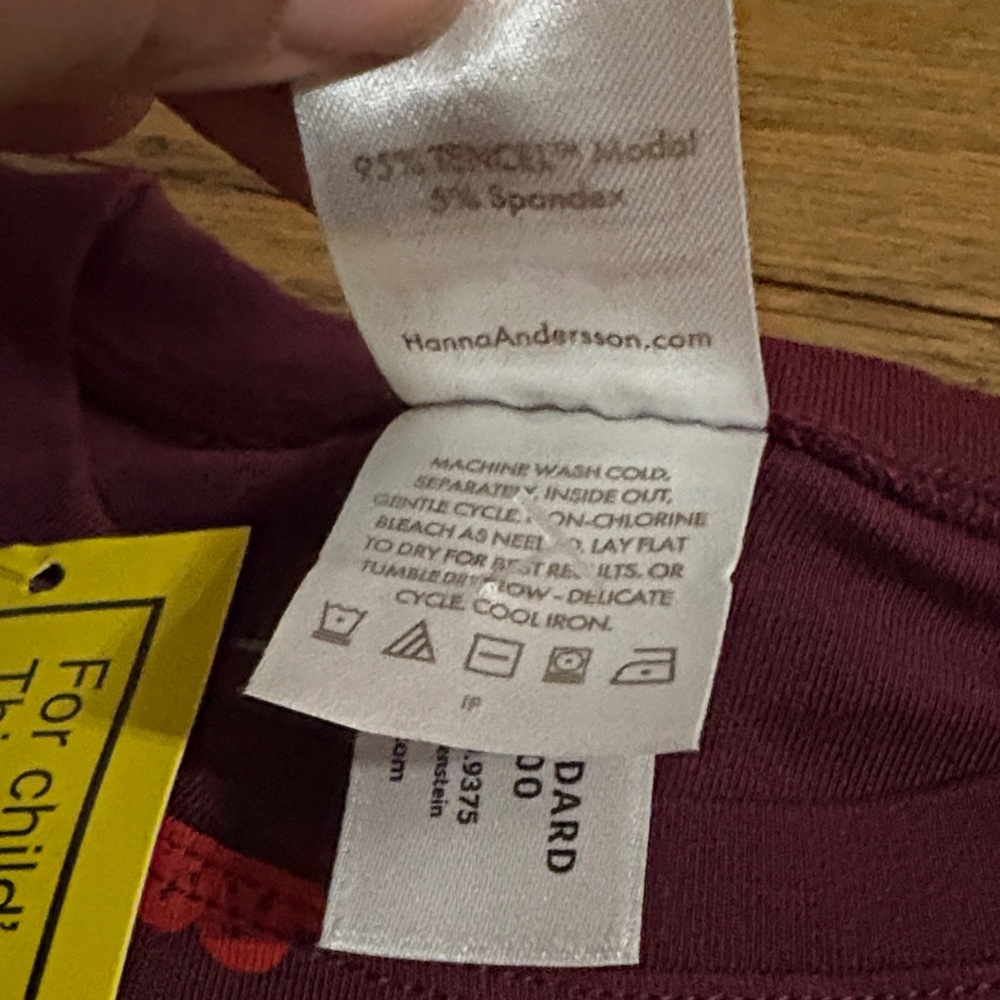 *Hanna Andersson Burgundy Pajama Set with Red Floral Print - Picture 3 of 6